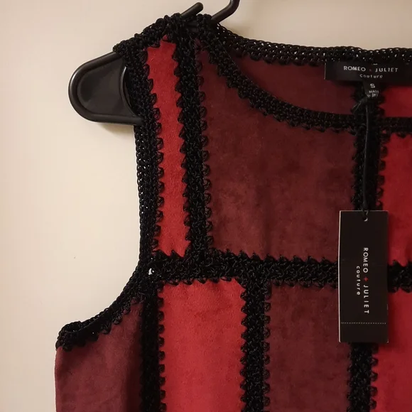 NWT, Romeo & Juliet Couture Wine Combo Patchwork Top - Picture 4 of 15